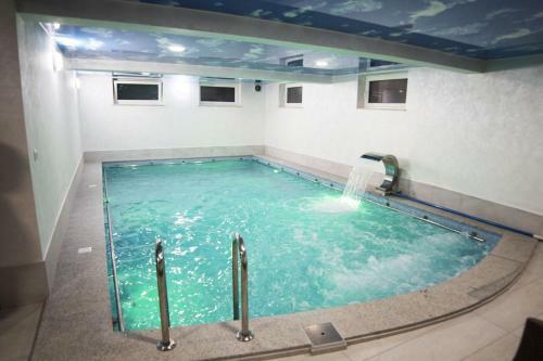 Hostal Pensiunea Andias