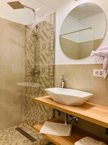 Hostal Pensiunea Sugag