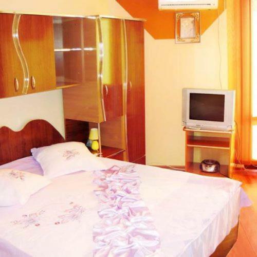 Hostal Pensiune Restaurant Br�ndu?a