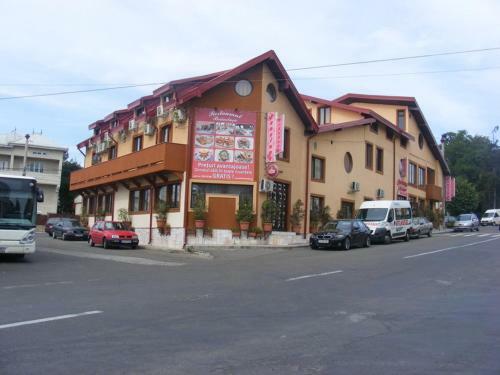 Hostal Pensiune Restaurant Br�ndu?a