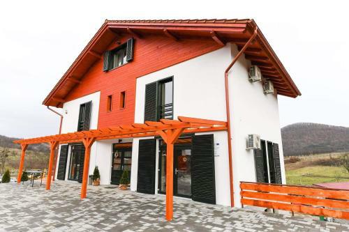 Bed & Breakfast Pensiunea Tilk�s - Tilk�s Panzi�