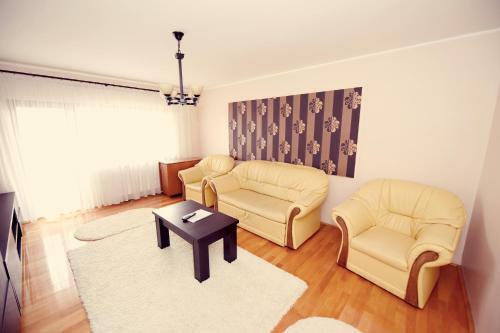 M?gurei Apart 4 Rooms