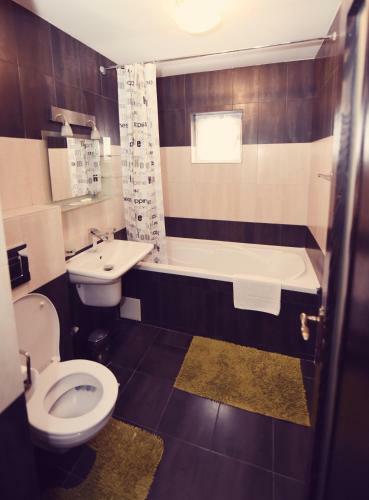 M?gurei Apart 4 Rooms