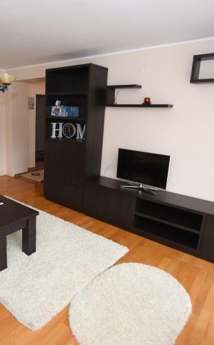 M?gurei Apart 4 Rooms
