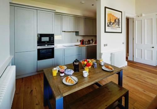Dean View Apartment At The Edinburgh Address