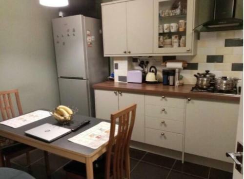 Cheerful Heeley Home