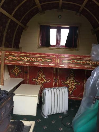 Wriggles Brook Gypsy Wagons