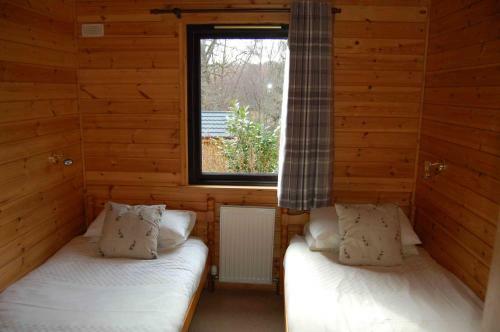 Luxury Woodland Oak Lodge