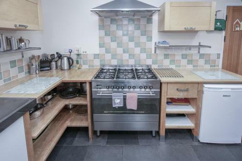 Bunk House - 4 Bedroom - Llangenith