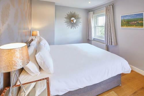 Host & Stay - River View