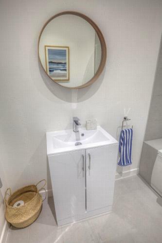 Apartamento The Swell, Rhosneigr - Ground Floor 2 Bed With Parking