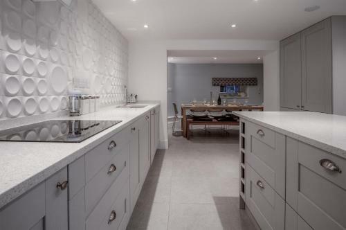 Caleb's Cottage - 4 Bedroom Cottage - Solva