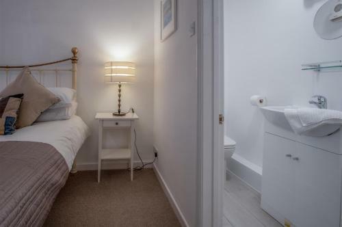 Caleb's Cottage - 4 Bedroom Cottage - Solva