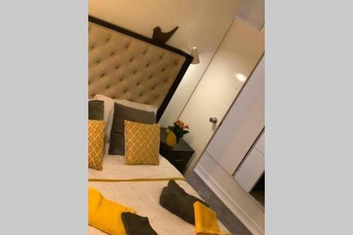 Apartamento Stunning Large 4 Bedroom - Coventry