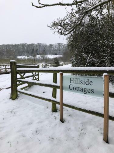 Hillside Holiday Cottages - Cotswolds