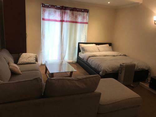 Deluxe Home Stay