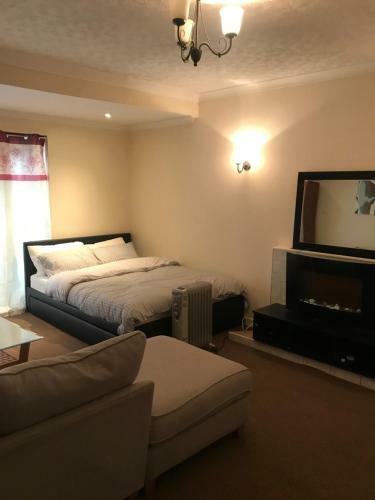 Deluxe Home Stay