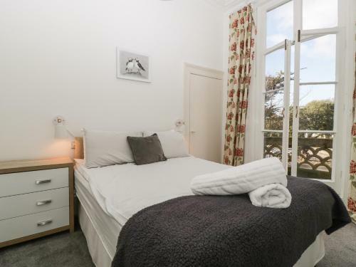 Apartment 4