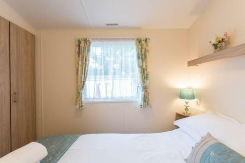 Edinburgh - Seton Sands-salsa Caravan-pet Friendly