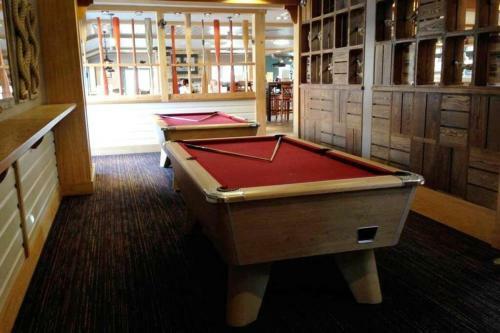 Edinburgh - Seton Sands-salsa Caravan-pet Friendly