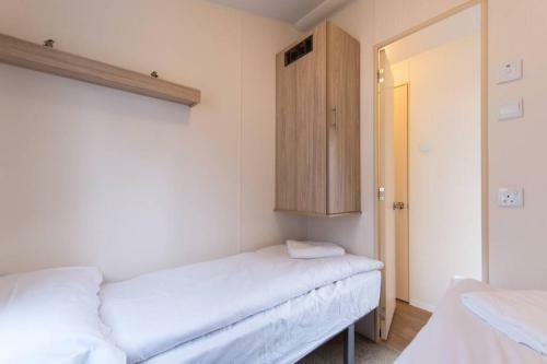 Edinburgh - Seton Sands-salsa Caravan-pet Friendly