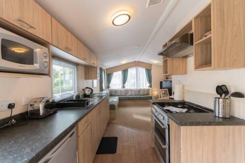 Edinburgh - Seton Sands-salsa Caravan-pet Friendly