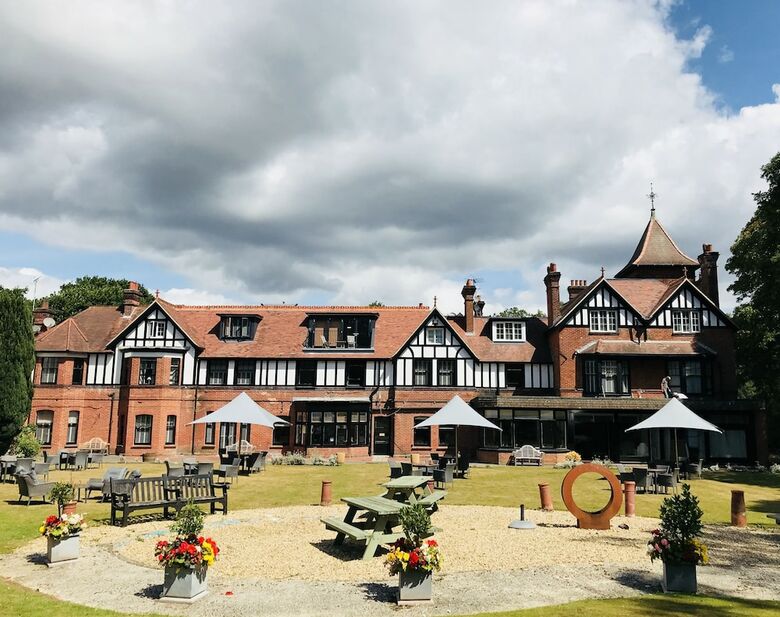 Forest Park Hotel