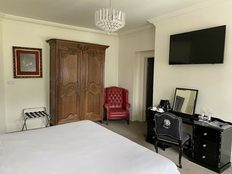 Forest Park Hotel