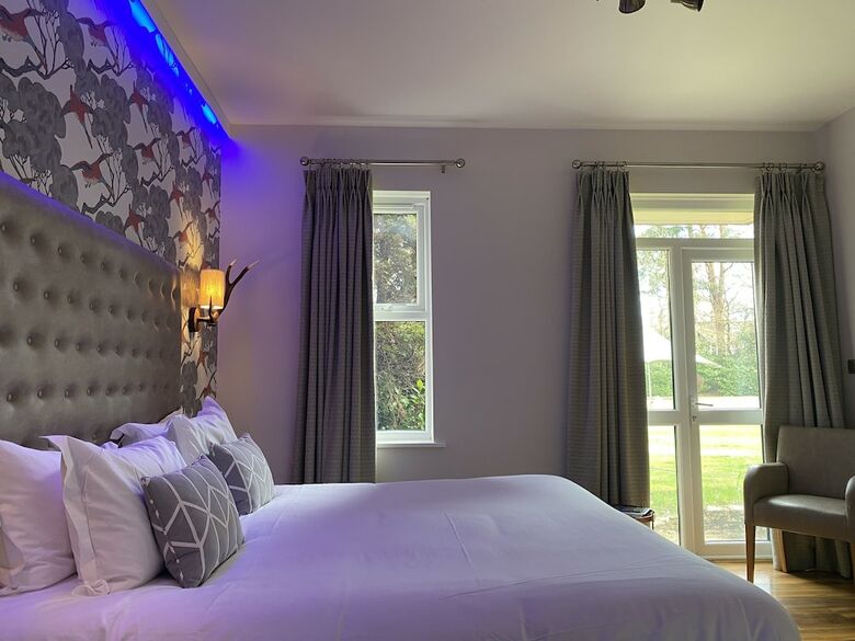 Forest Park Hotel