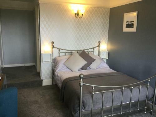 Hostal Riverside Cottage