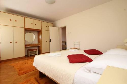 Holiday Home Bajelo