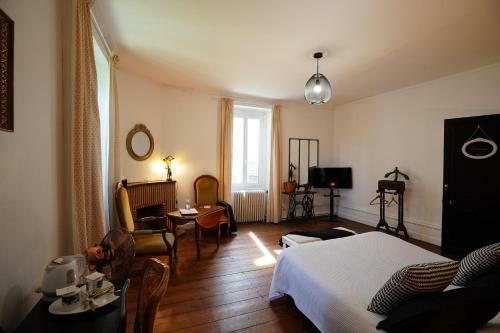 Ch�teau De Champblanc