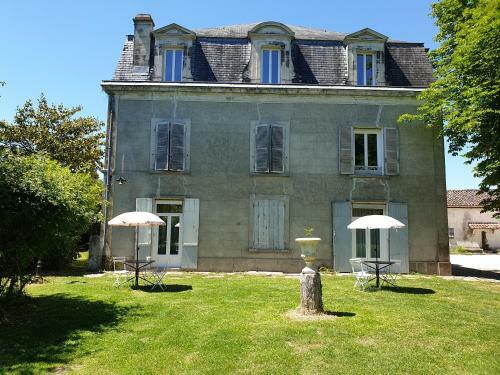 Ch�teau De Champblanc