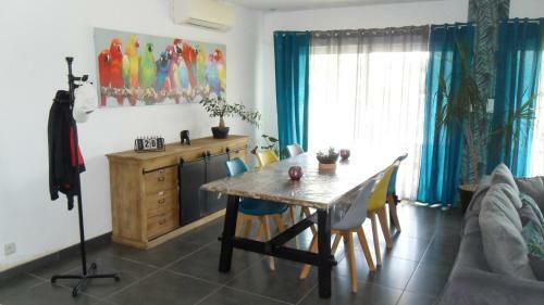 Maison Moderne � Cheval-blanc