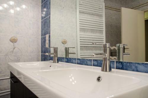 Apartamentos La Maison Rouge
