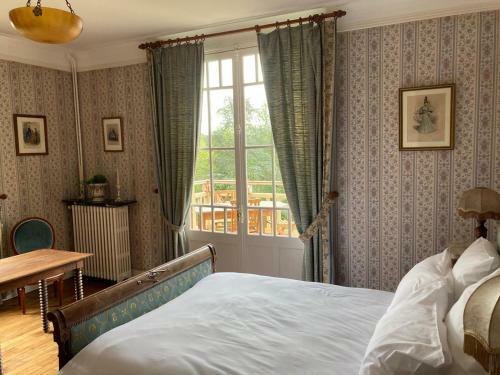 Bed & Breakfast Domaine Des Thomins