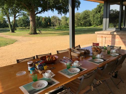 Bed & Breakfast Orangerie De Chatel-selection Figaro & Elle Magazine
