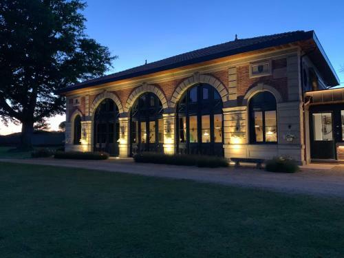 Bed & Breakfast Orangerie De Chatel-selection Figaro & Elle Magazine