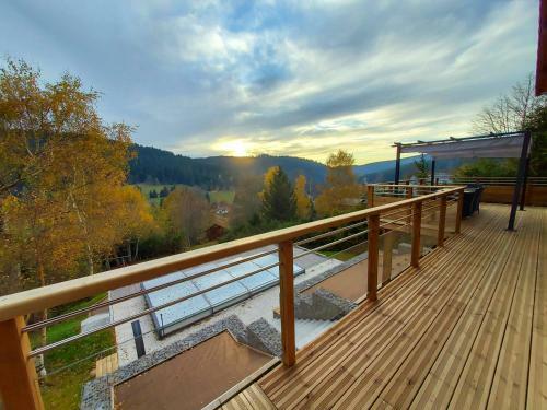 Le Cerf, Superbe Vue, Piscine Privee
