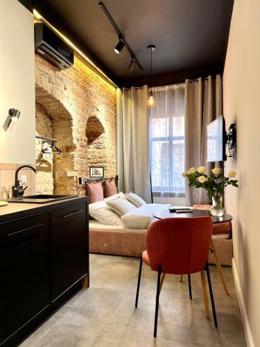 Pudrowy Apartament Old Town Design