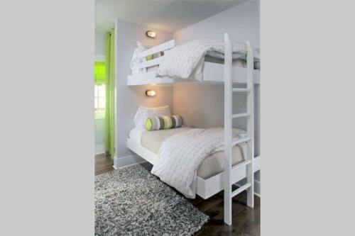 Chez Noi@48 : Whole House Rental, Bed & Breakfast