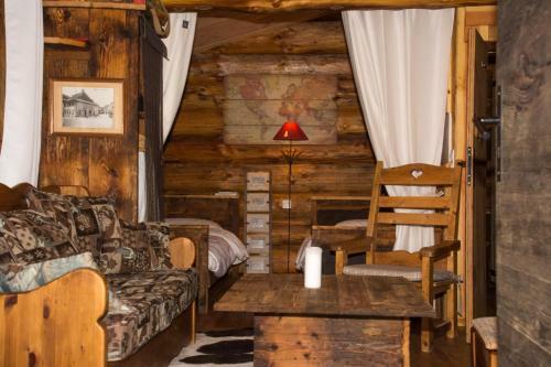 Les Cabanes Du Saleve