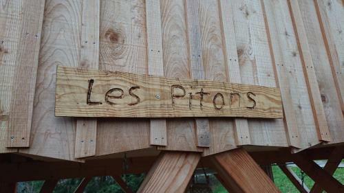 Les Cabanes Du Saleve