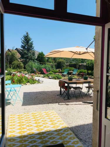 Bed & Breakfast Aux Couleurs De Commarin