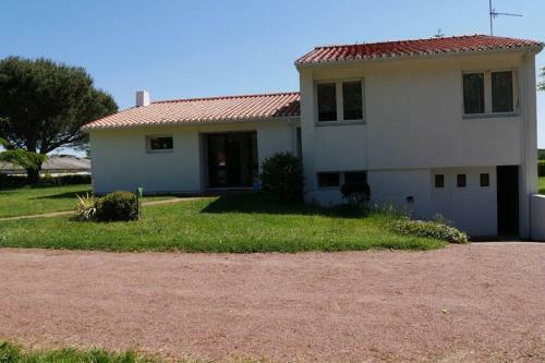 Maison de Vacances Avec Spa � Commequiers, 10 � 12 Personnes