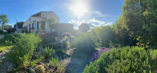 Bed & Breakfast Chambre D'hotes Les Cigales