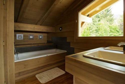 Chalet Eden White