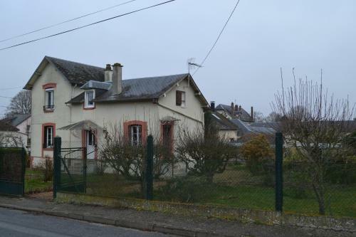 Maison Chaleureuse A 5 Minutes A Pied Du Centre Ville A Conches