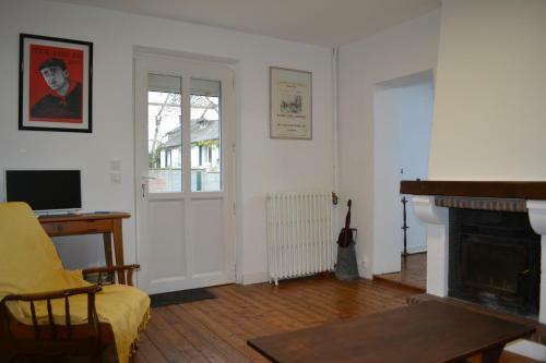 Maison Chaleureuse A 5 Minutes A Pied Du Centre Ville A Conches