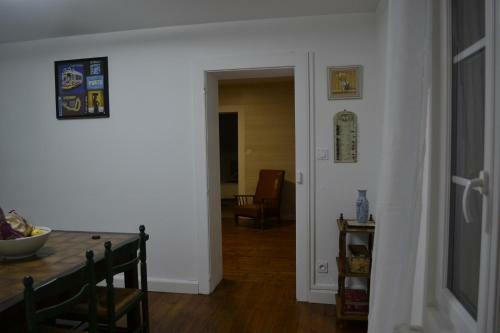 Maison Chaleureuse A 5 Minutes A Pied Du Centre Ville A Conches